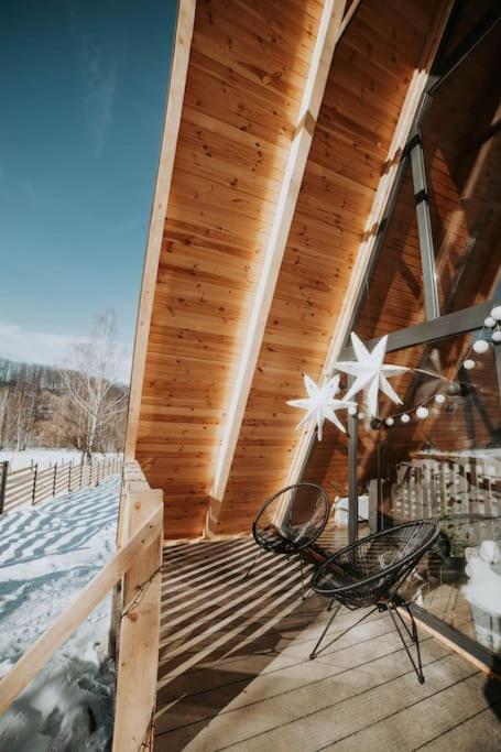 Harmony Villa Lupeni Straja エクステリア 写真